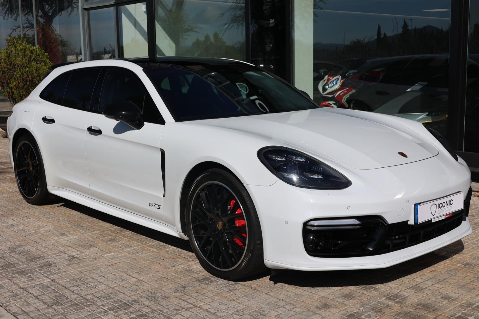 PORSCHE PANAMERA GTS