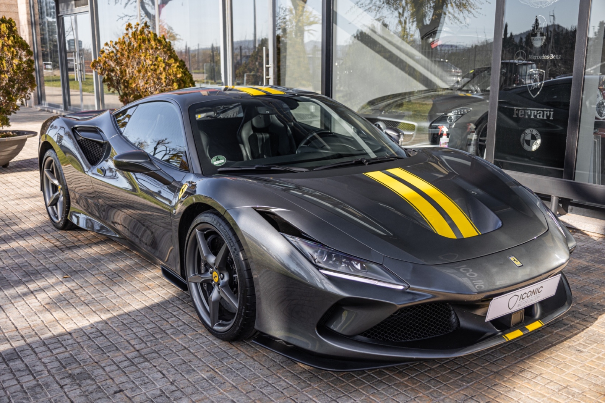 FERRARI F8 TRIBUTO