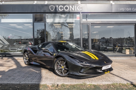 FERRARI F8 TRIBUTO