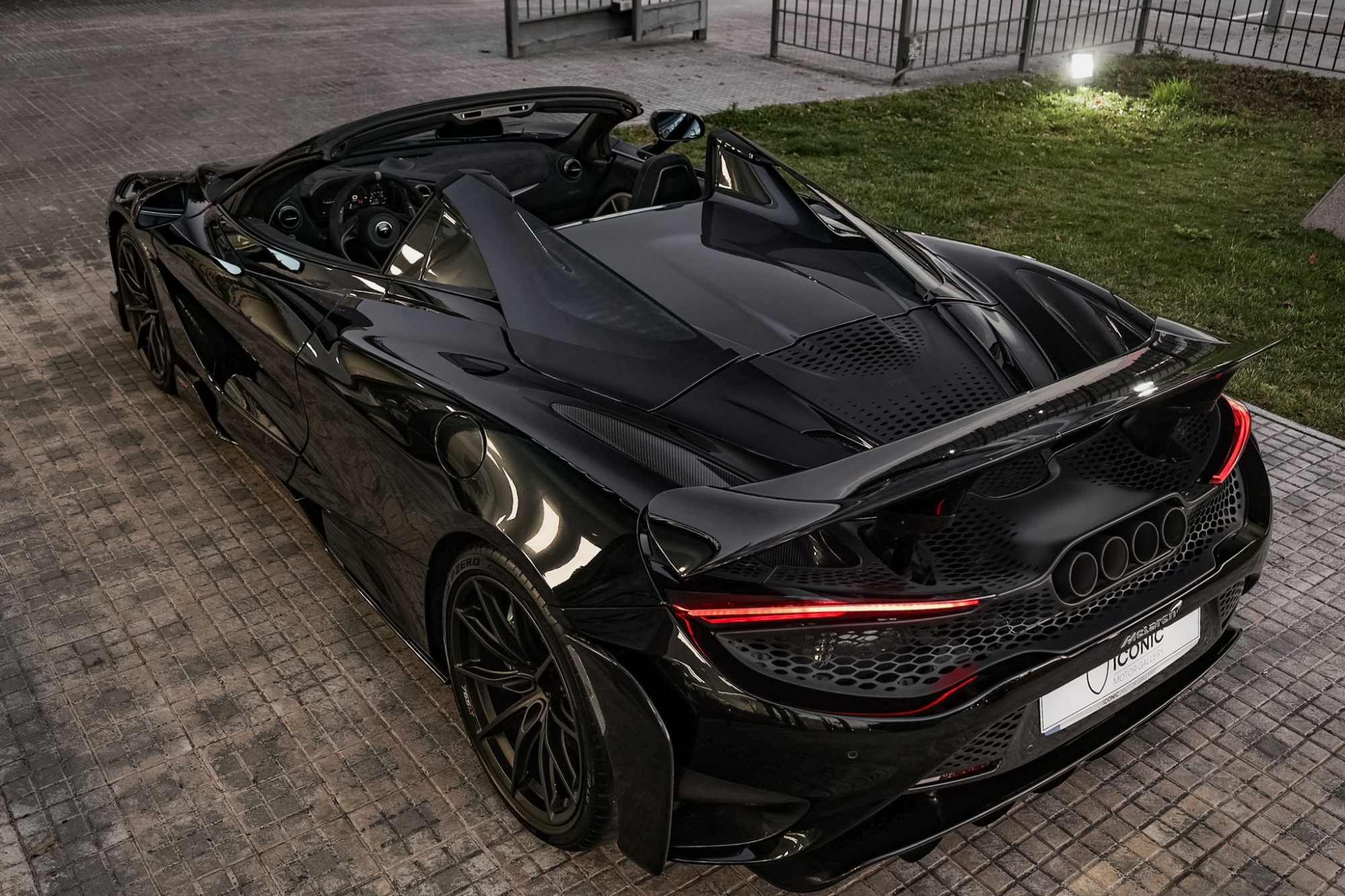 MCLAREN 765LT SPYDER