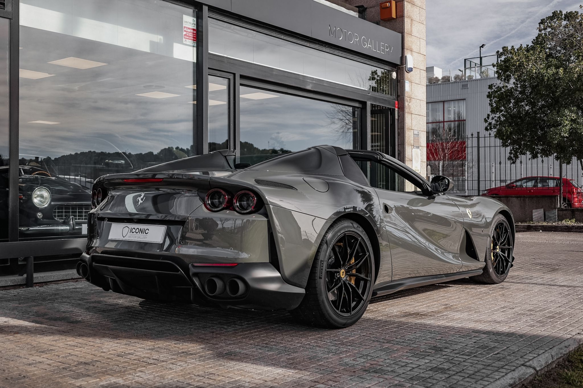 FERRARI 812 GTS SPIDER