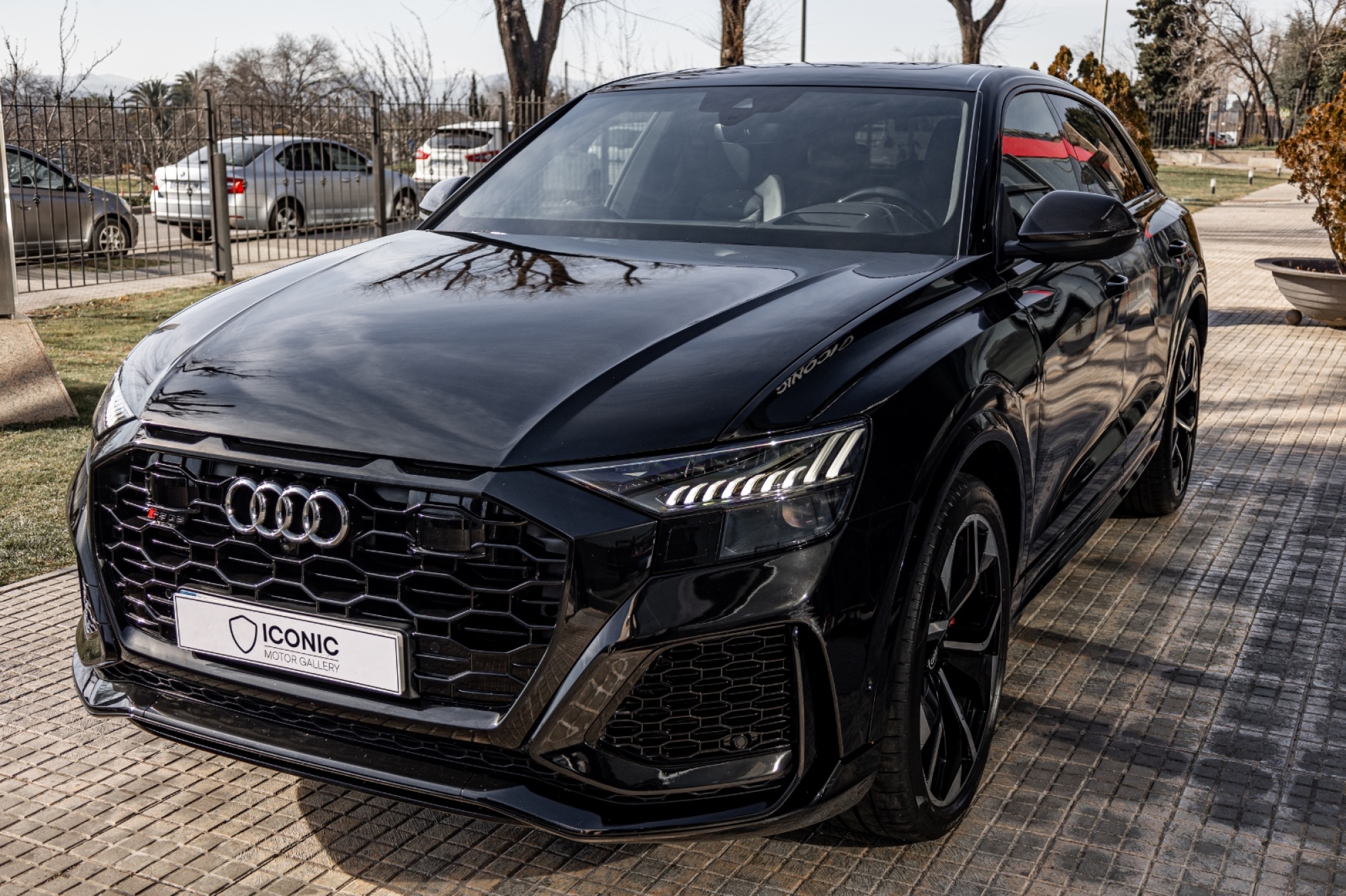 AUDI RSQ8