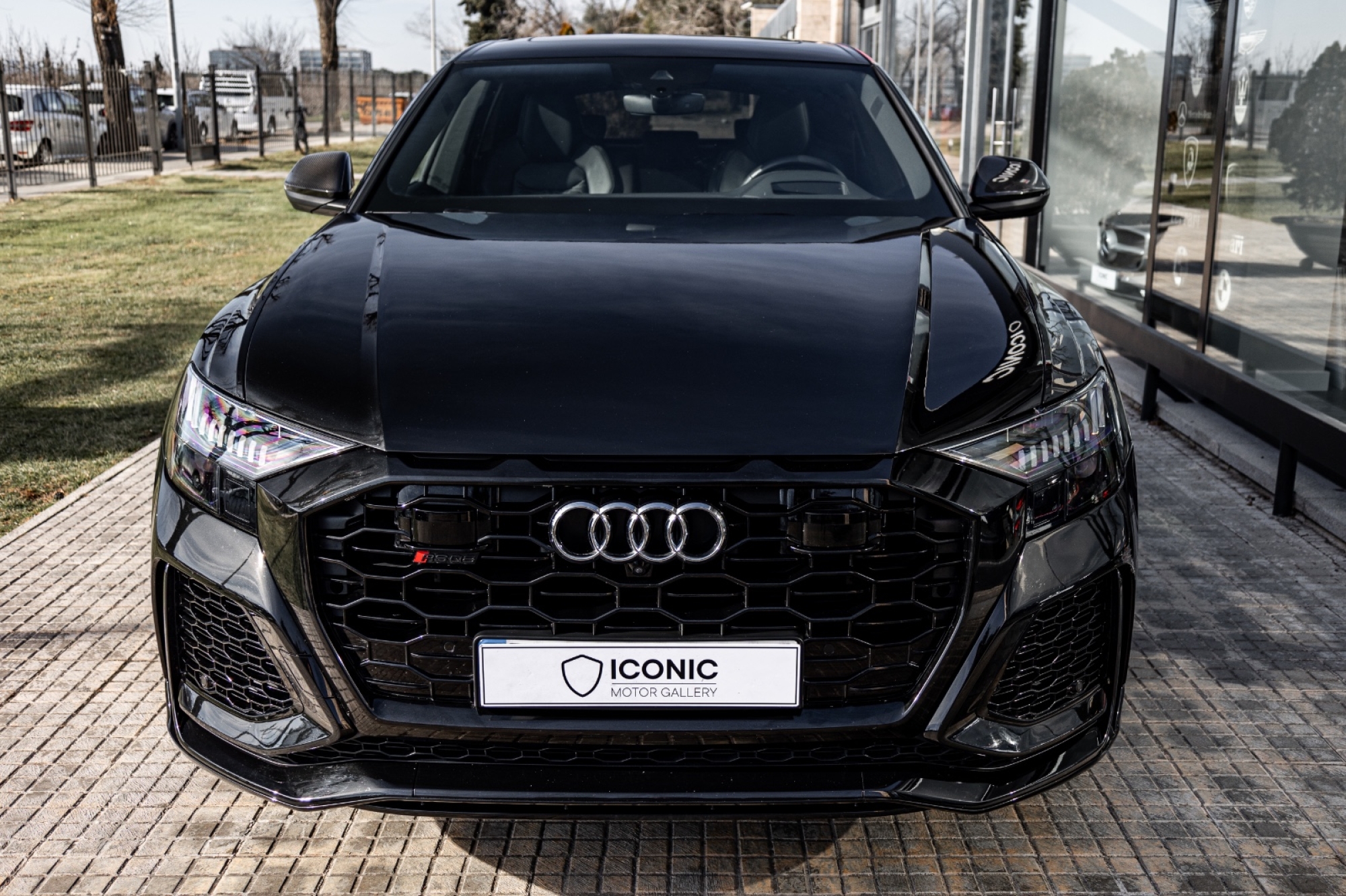 AUDI RSQ8