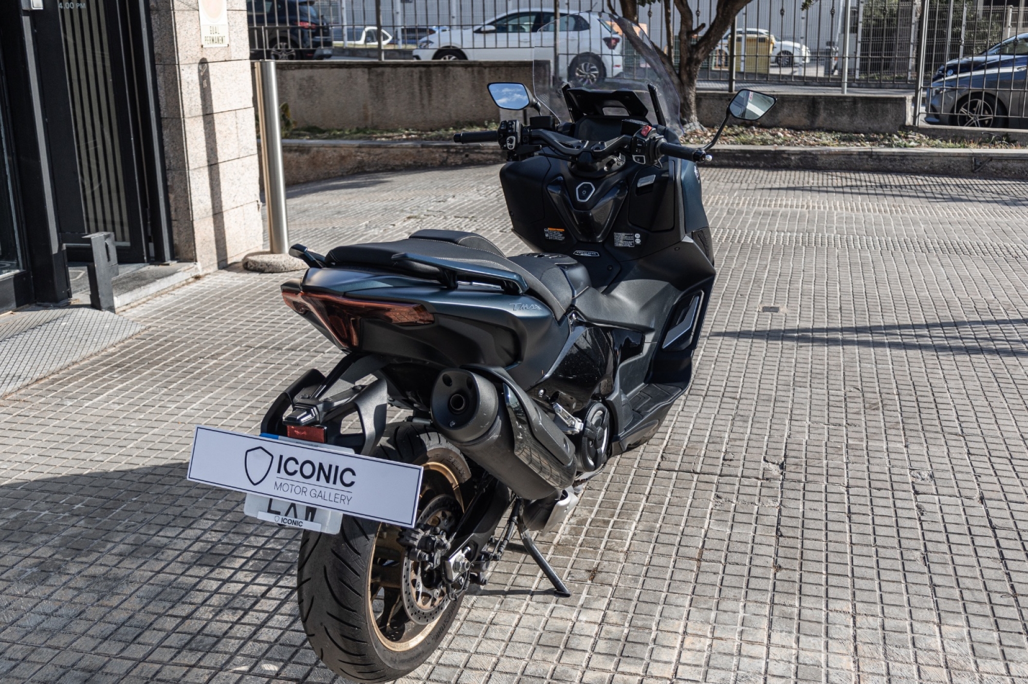 YAMAHA TMAX 560