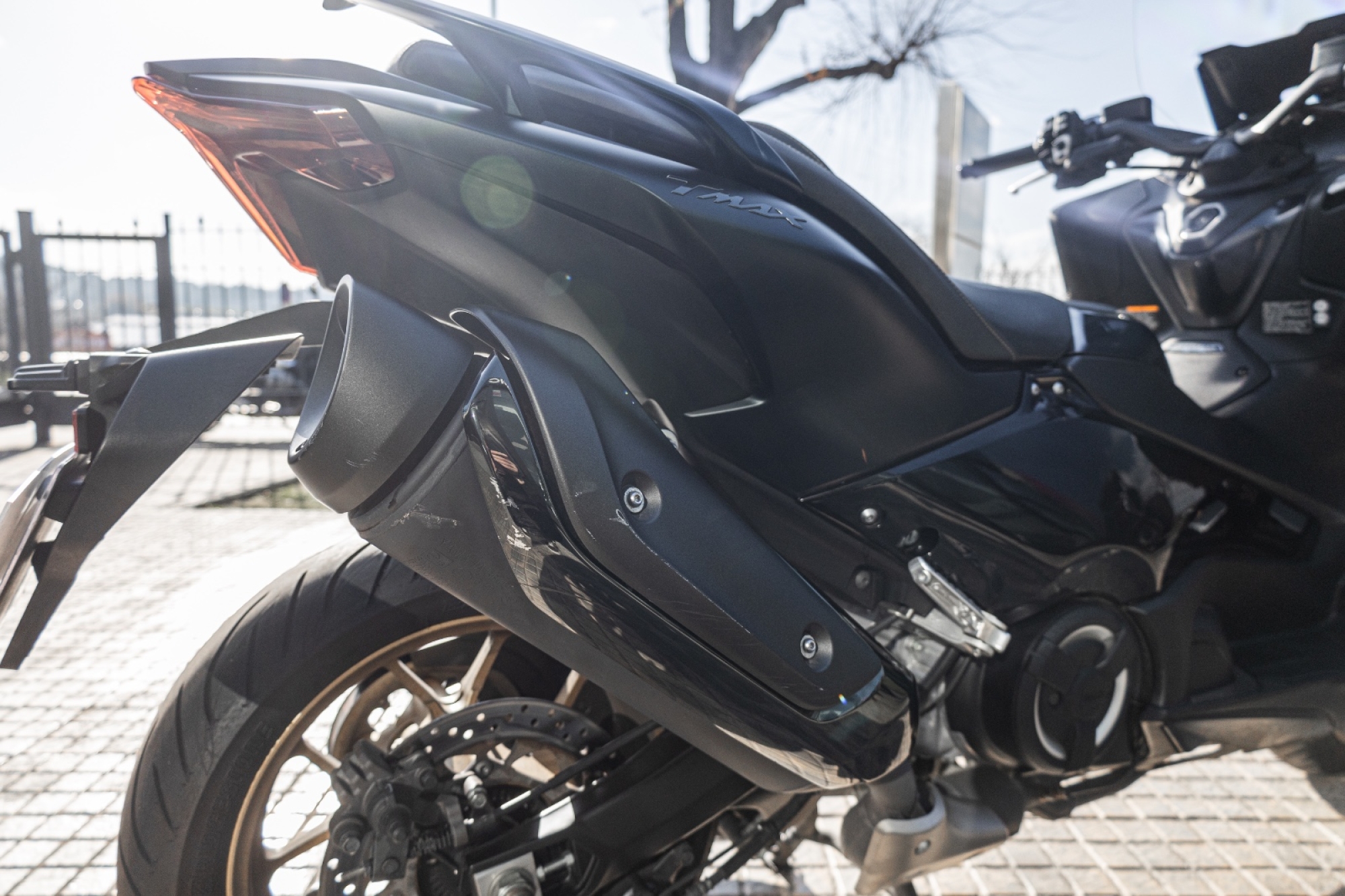 YAMAHA TMAX 560